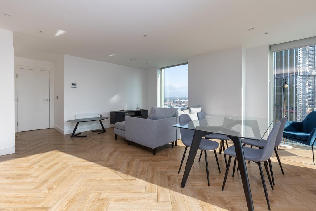 Apartment in Manchester, City Centre - View 2