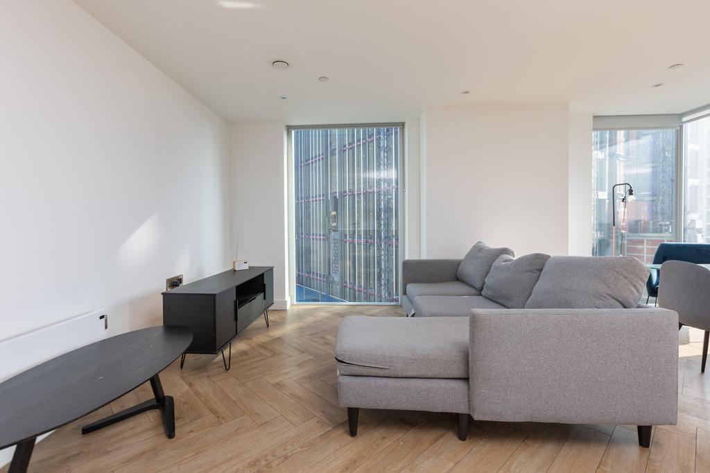 Apartment in Manchester, City Centre - View 3