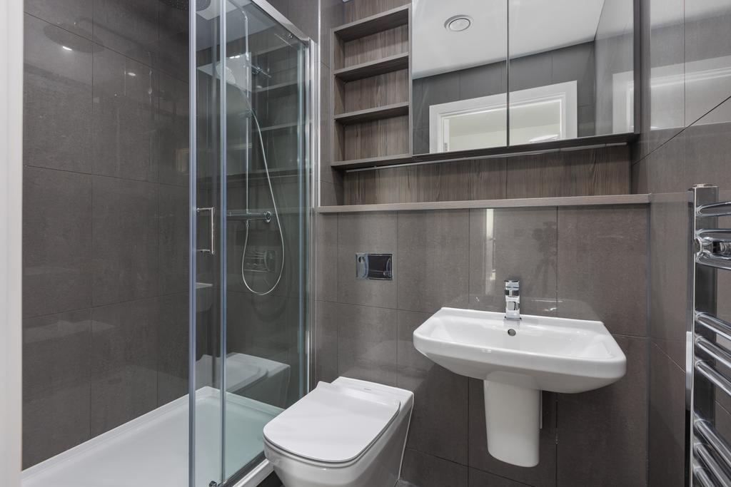 Apartment in Manchester, City Centre - View 5