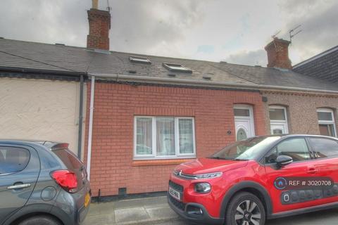 3 bedroom terraced house to rent, Robert St, Sunderland, SR3