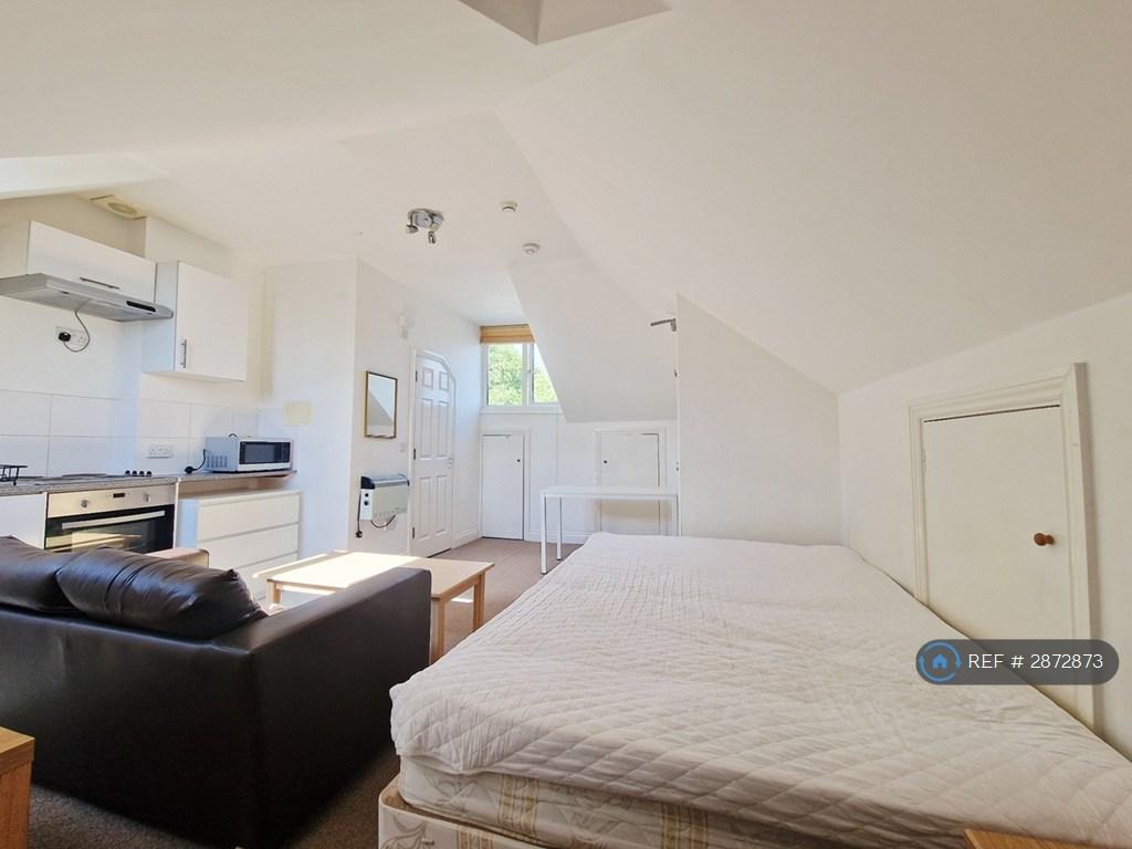 Apartment in London, Stockwell Park, Oval - More
