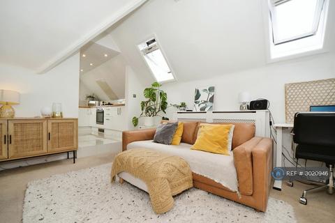 undefined, Bromley Road, London, SE6