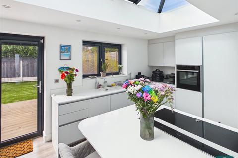 3 bedroom semi-detached house for sale, Greenway, Shaw OL2
