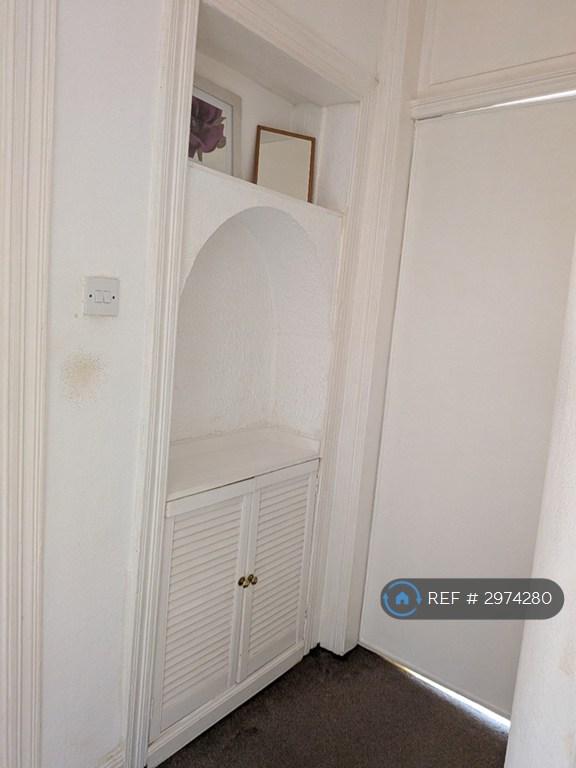 Apartment in Glasgow - View 2