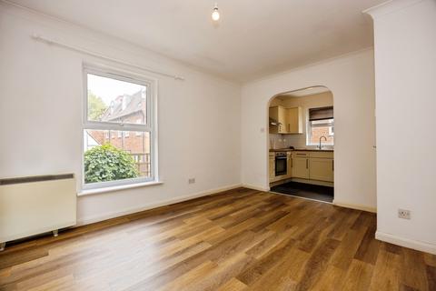 1 bedroom flat for sale, Martyr Court, Martyr Road, Guildford, Surrey, GU1