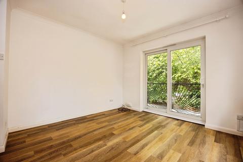 1 bedroom flat for sale, Martyr Court, Martyr Road, Guildford, Surrey, GU1