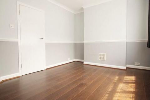 2 bedroom flat for sale, London NW10