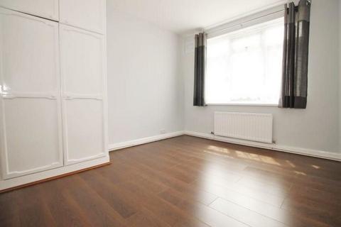 2 bedroom flat for sale, London NW10