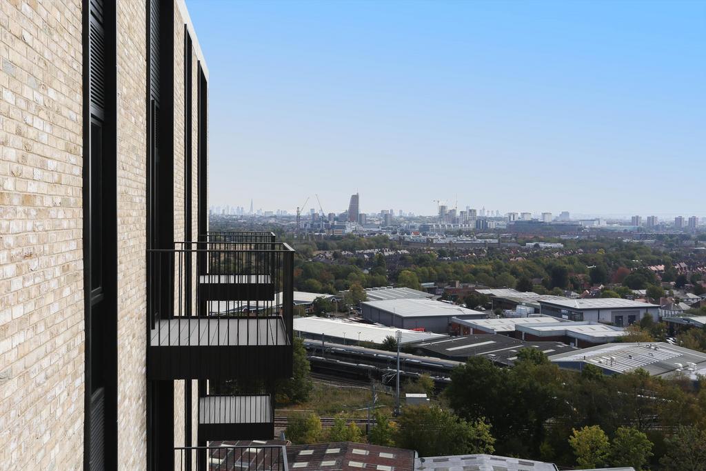 Apartment in London - View 2