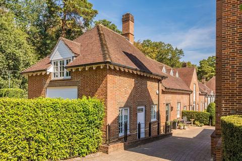 undefined, Coach House Mews, Walton-On-Thames KT12
