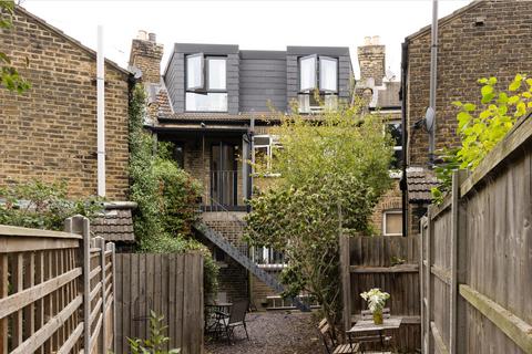 3 bedroom maisonette for sale, Richmond Road, Richmond Road, London E11