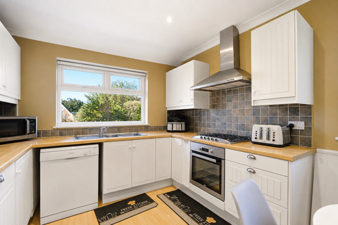 3 bedroom bungalow for sale, Orchard Drive, St. Albans AL2