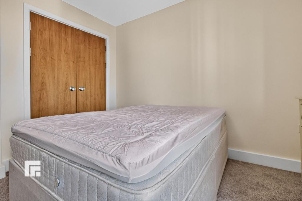 Apartment in Cardiff - View 3