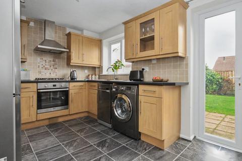 3 bedroom semi-detached house to rent, Hopwood Close, Lowton, WA3