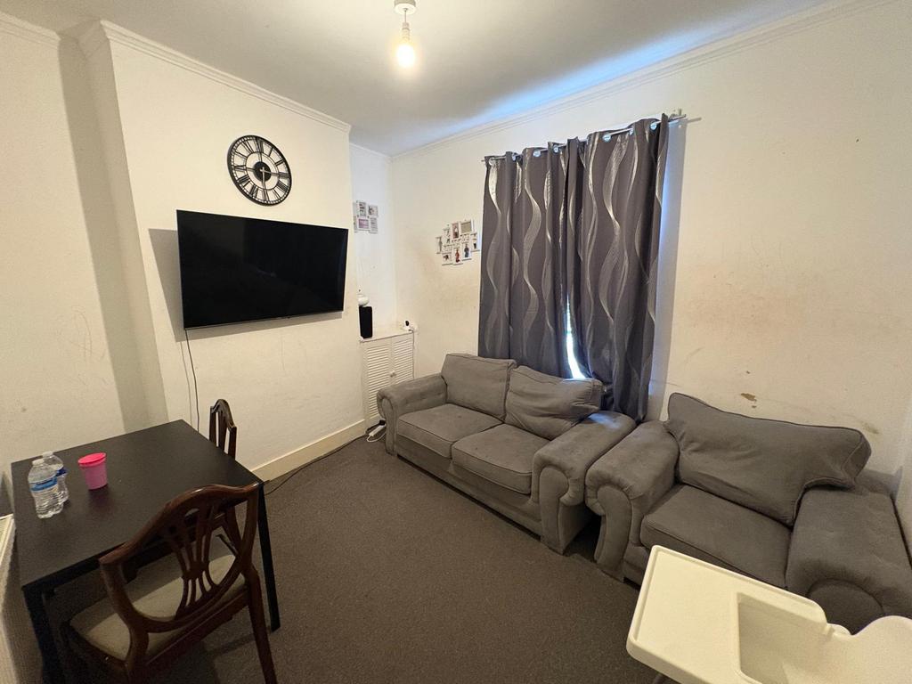 House in Moston, Greater Manchester - View 2