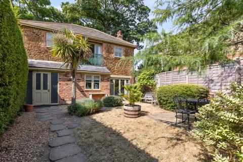 2 bedroom detached house for sale, Detached Coastal Home in Hunstanton just Moments from the Beach
