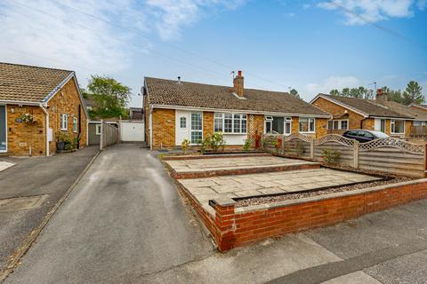2 bedroom semi-detached bungalow for sale, Towngate, Ossett, WF5