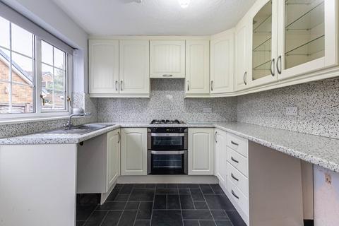 2 bedroom semi-detached bungalow for sale, Towngate, Ossett, WF5
