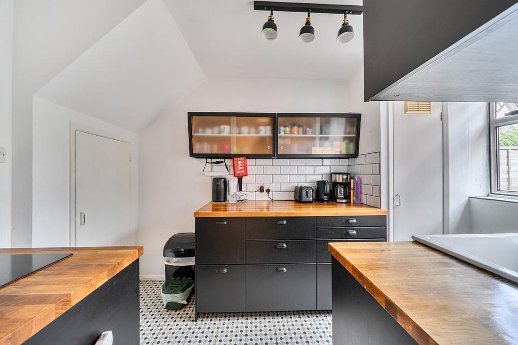 House in Oxford, Headington - View 3