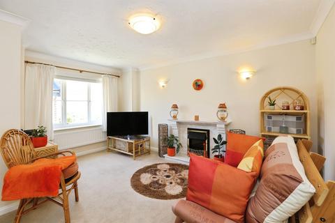 3 bedroom semi-detached house for sale, Tanbridge Park, Horsham