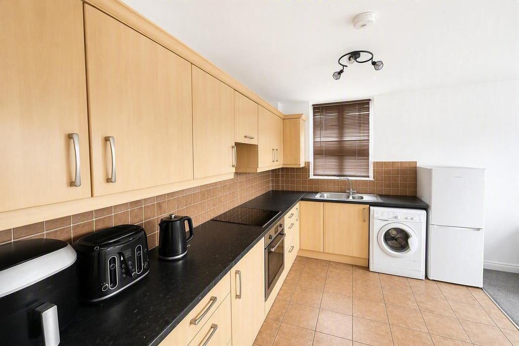 Apartment in Birmingham, West Midlands - View 2