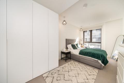 3 bedroom flat for sale, Dawson Street, London, E2