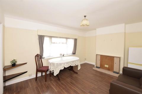 2 bedroom maisonette for sale, Fernwood Avenue, Wembley, Middlesex