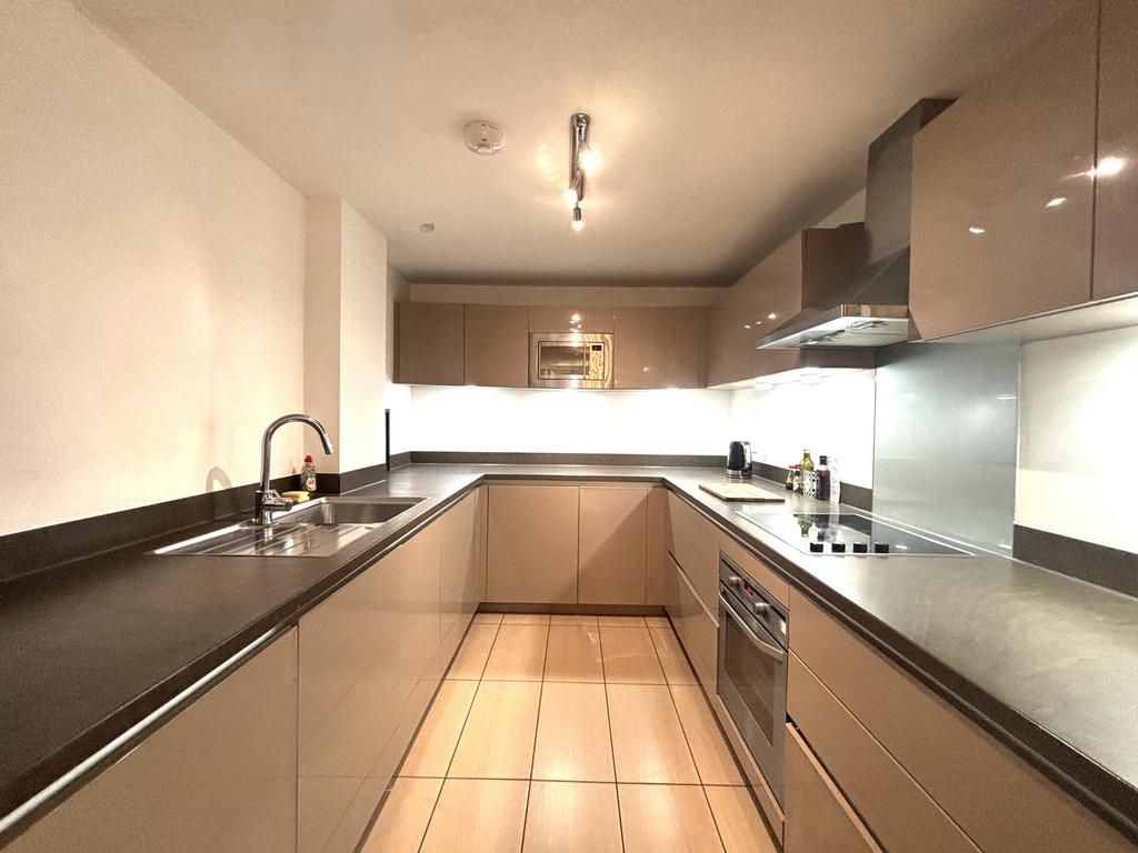 Apartment in Kent - View 3