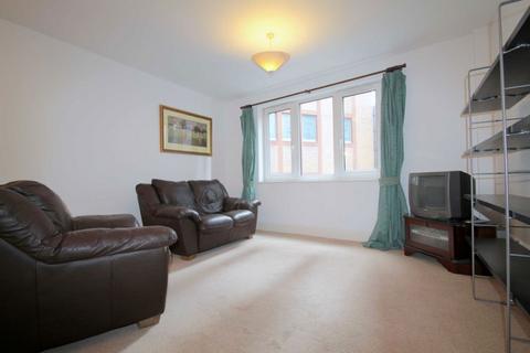 1 bedroom flat to rent, Bartholomew Close, London EC1A