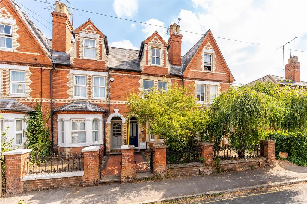 House in Reading, Newtown