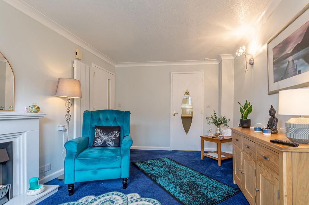 House in Edinburgh - More