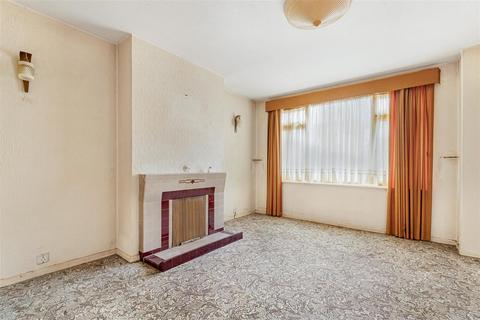 3 bedroom semi-detached house for sale, Heathcote Grove, North Chingford