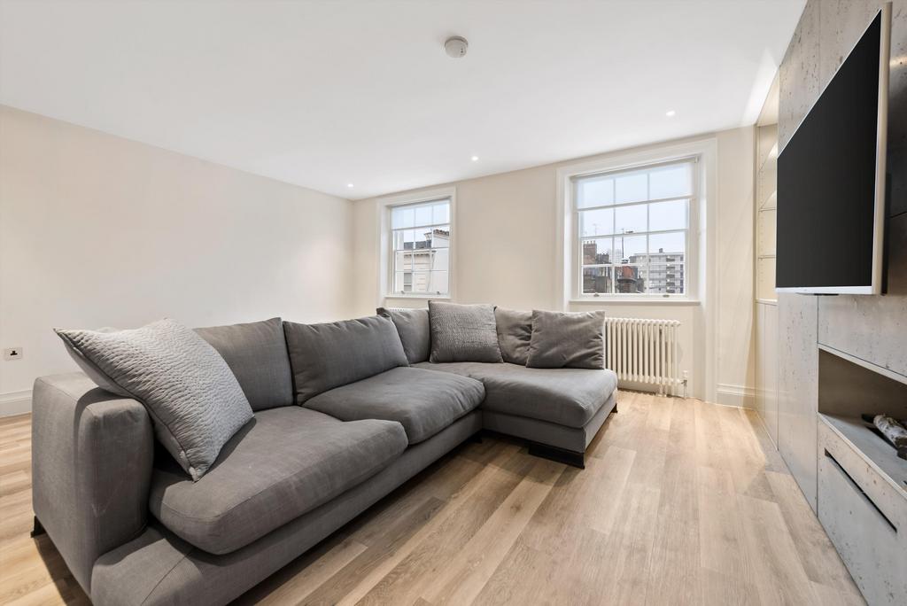 Apartment in London, Belgravia - View 2