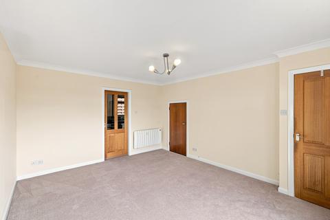 2 bedroom semi-detached house for sale, 18 Crawford Park, Springfield, KY15 5SW