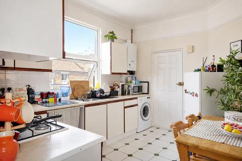 2 bedroom maisonette for sale, Mafeking Avenue, Brentford