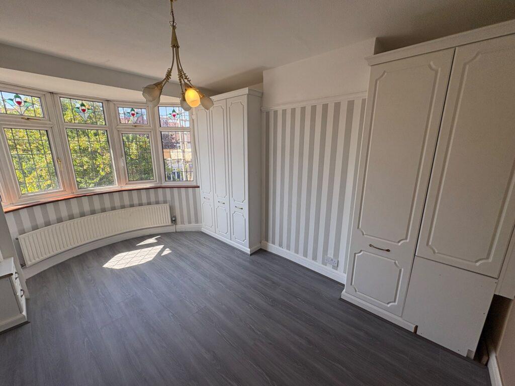 House in Chingford - View 2