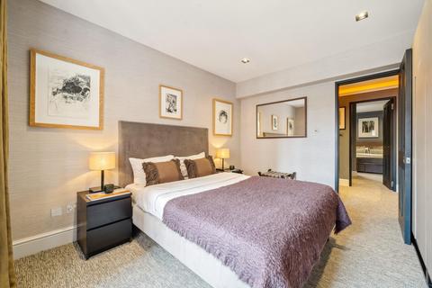 4 bedroom maisonette to rent, Swan Court, Chelsea Manor Street, Chelsea, London SW3