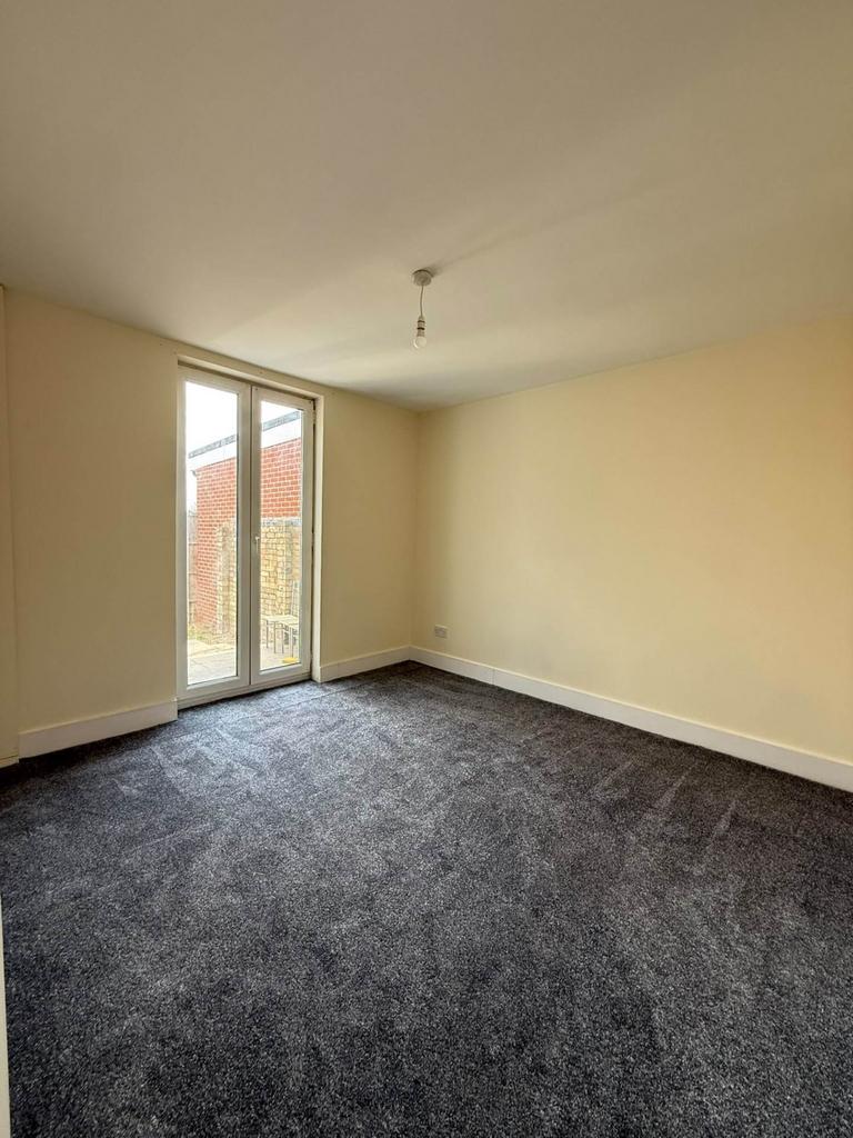 House in Greenford - View 2