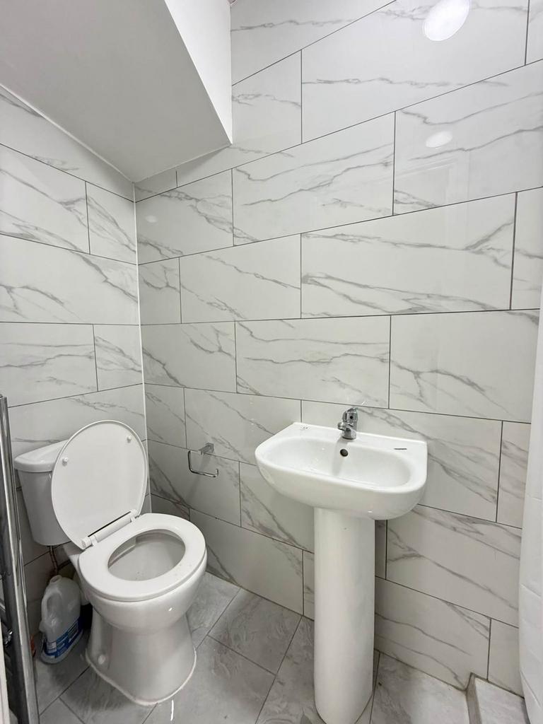 House in Greenford - View 5