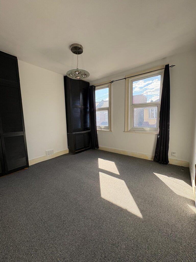 House in Tottenham - View 4
