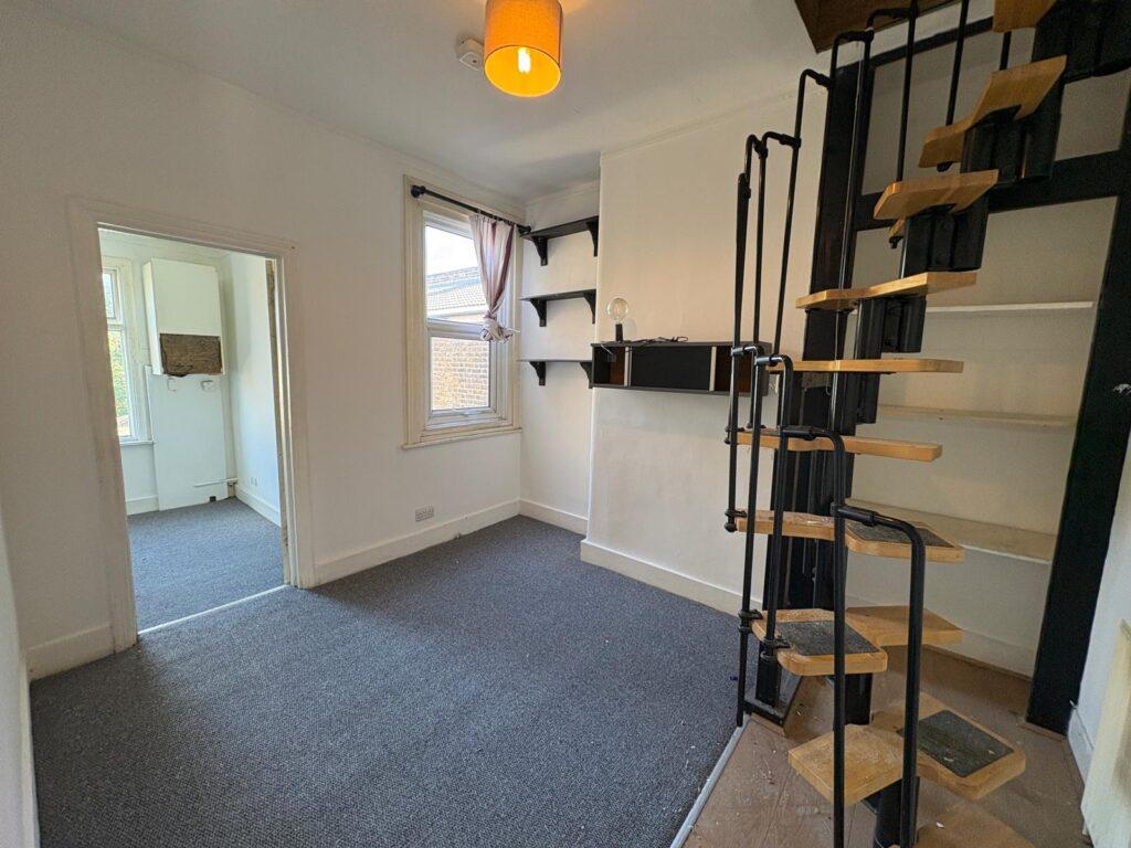 House in Tottenham - View 5