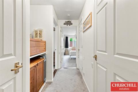 1 bedroom retirement property for sale, Ennerdale Court, Wanstead
