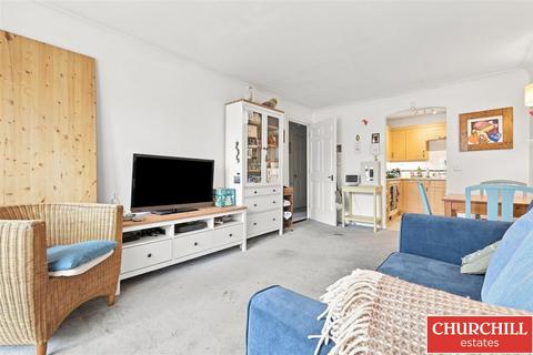 1 bedroom retirement property for sale, Ennerdale Court, Wanstead