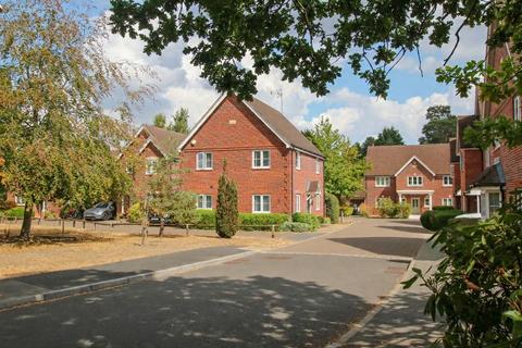 3 bedroom detached house for sale, Kiln Close, Finchampstead, Wokingham, RG40