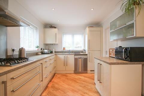 3 bedroom detached house for sale, Kiln Close, Finchampstead, Wokingham, RG40