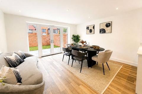3 bedroom detached house for sale, Bakeham Lane, Englefield Green, Egham