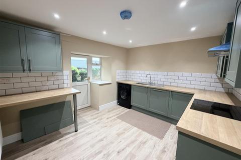3 bedroom cottage to rent, Crowborough, Lask Edge, Leek
