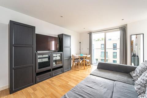 1 bedroom flat to rent, Riverside Apartments, Stoke Newington, London, N4