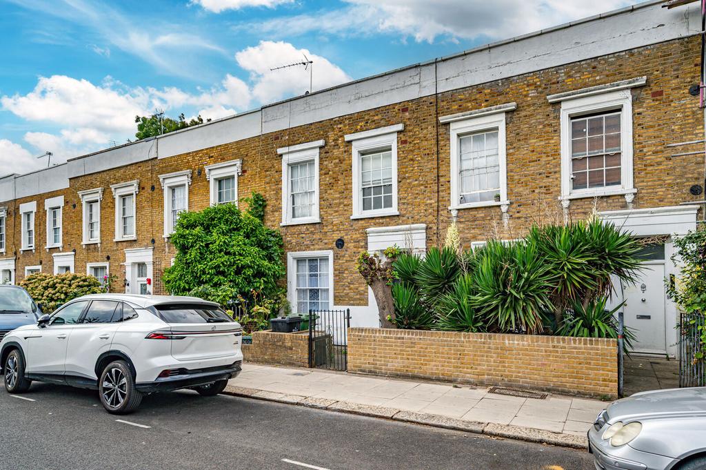 House in London - View 3