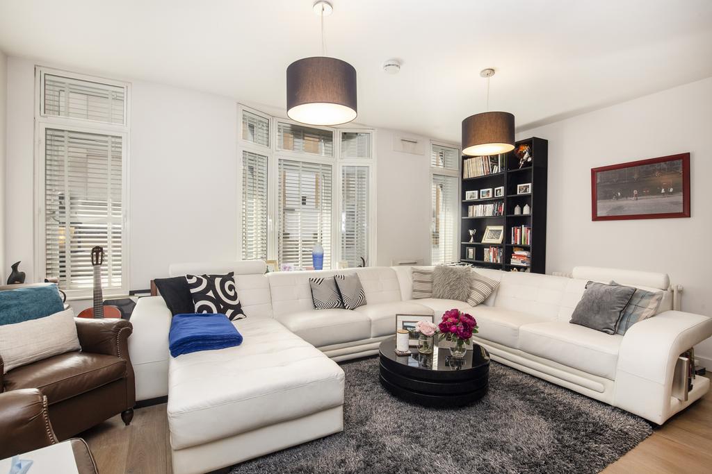 Apartment in Chinatown